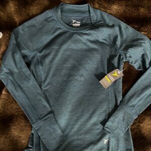 Old Navy active semi fitted long sleeve tee size xs